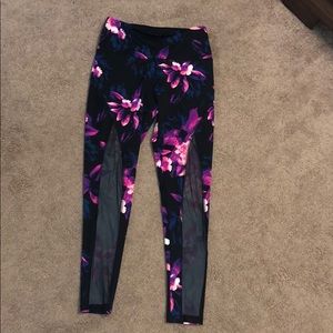 PINK Floral Ultimate Leggings
